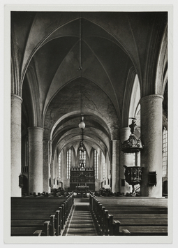 Vorschaubild Seehausen: Pfarrkirche, Mittelschiff mit Chor